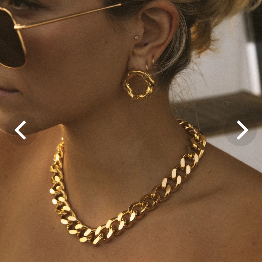 Aureum Collective Thick Cuban Chain necklace